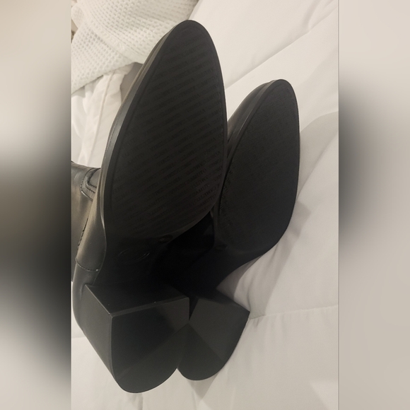 Vince Camuto Black Boots - Picture 4 of 4